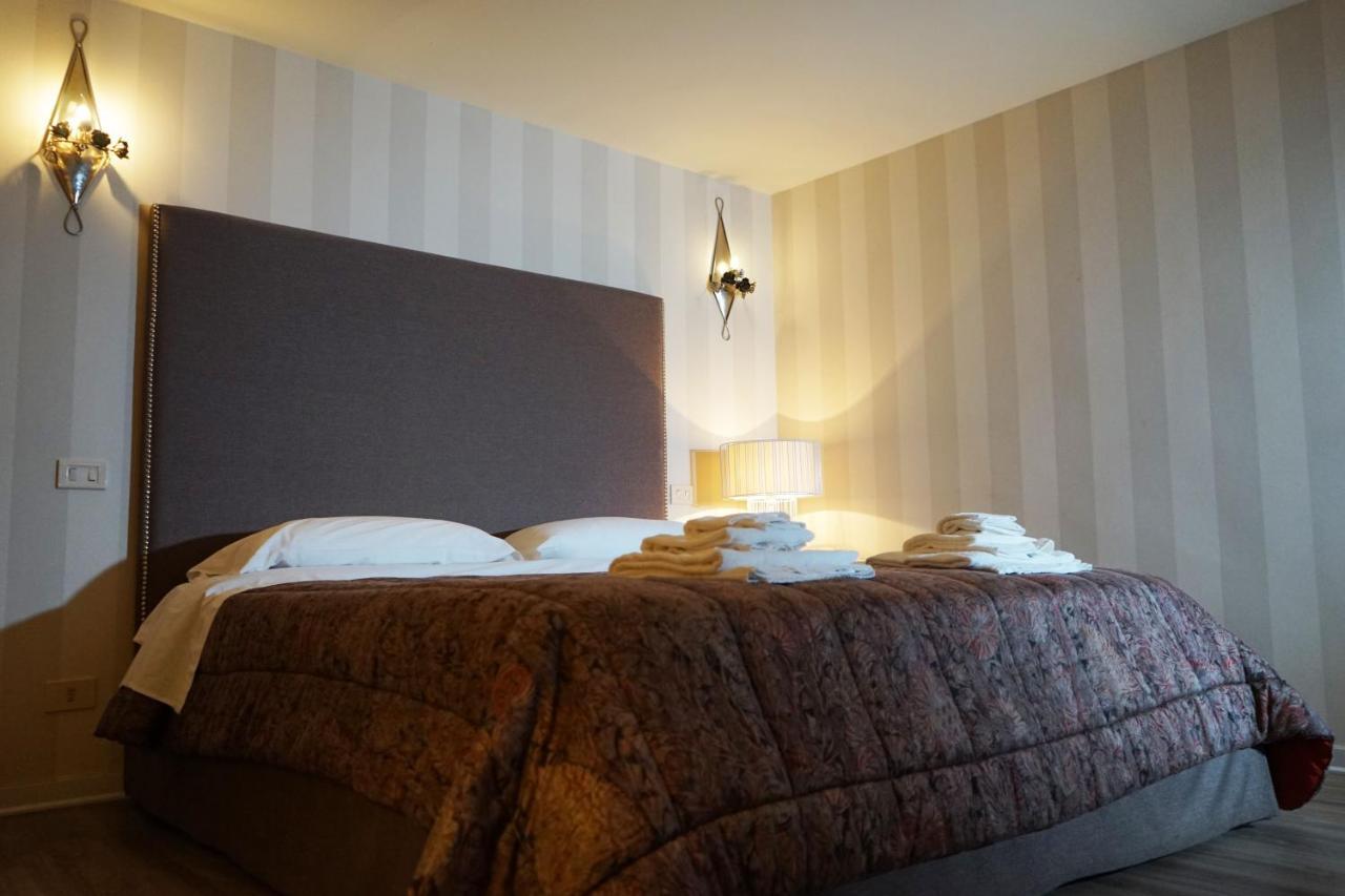 Dante'S Room By Apulia Accommodation Bari Ngoại thất bức ảnh