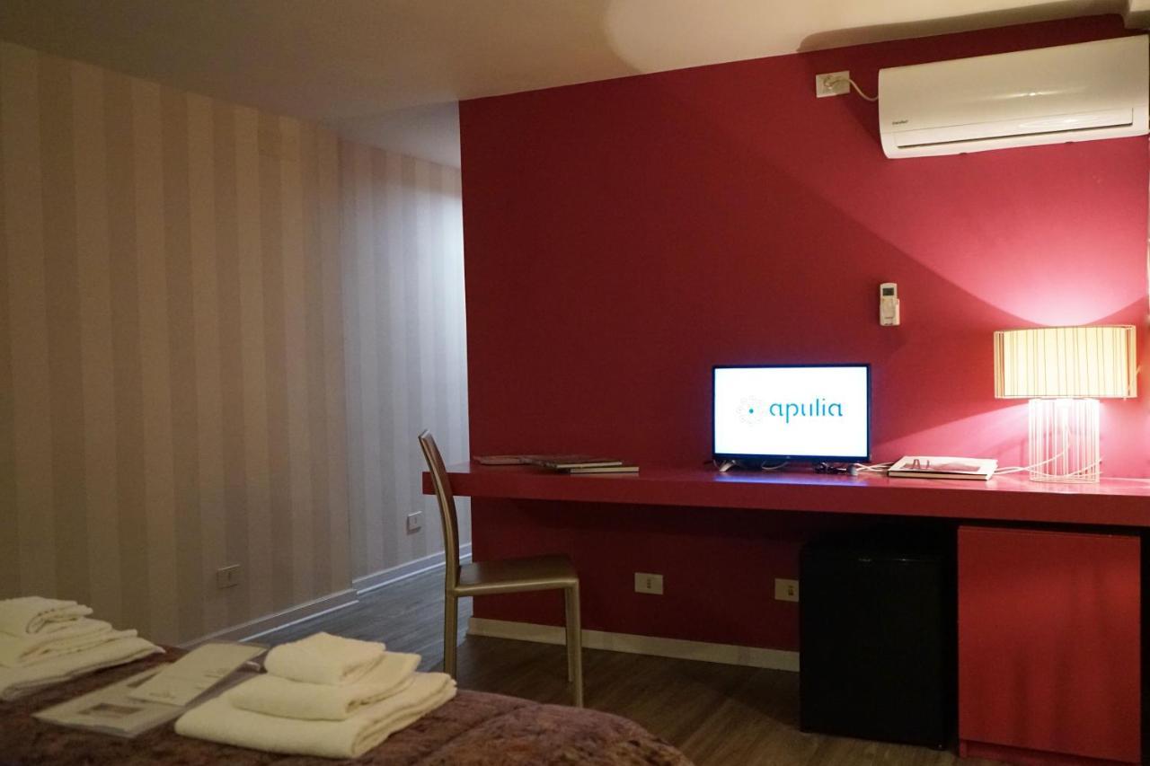 Dante'S Room By Apulia Accommodation Bari Ngoại thất bức ảnh