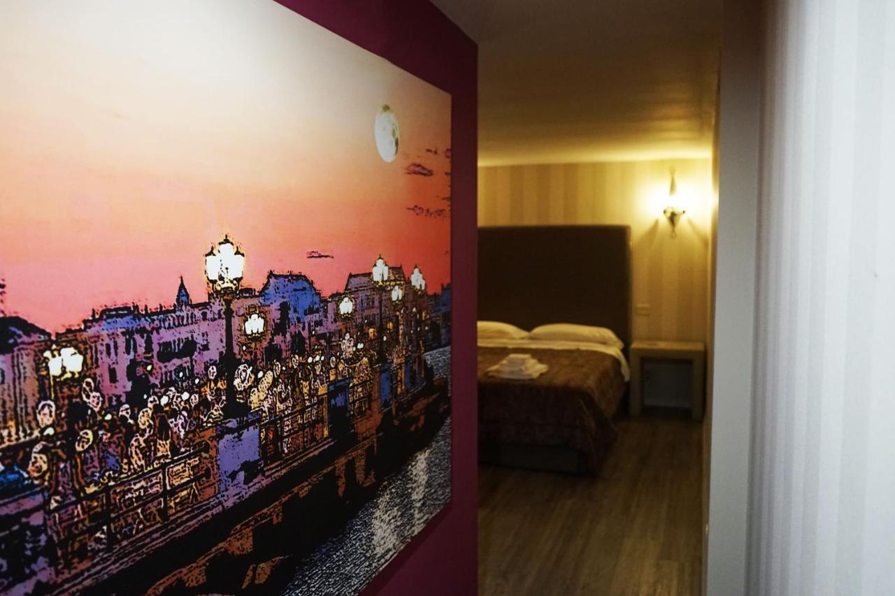 Dante'S Room By Apulia Accommodation Bari Ngoại thất bức ảnh